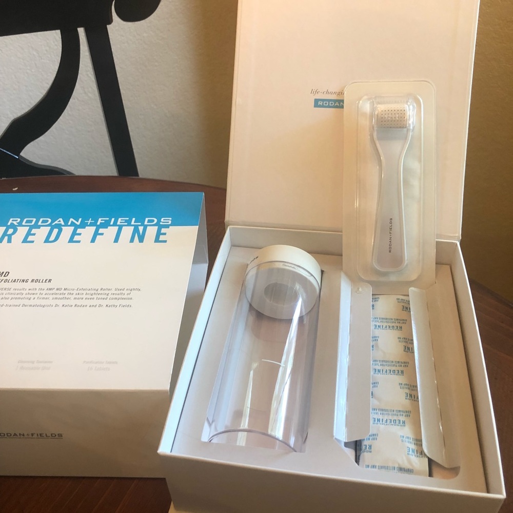 Rodan and Fields AMP MD Micro-Exfoliating Roller